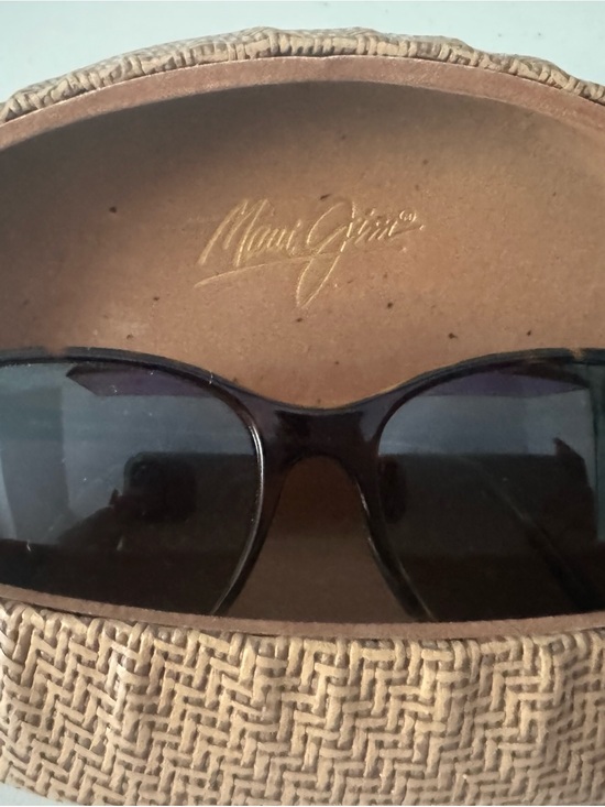 Maui Jim unisex tortoise Sunglasses w case main image 5